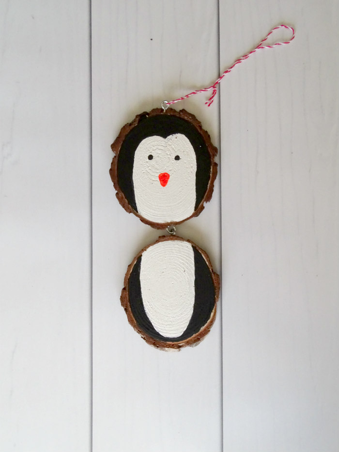 DIY Rustic Wood Slice Penguin Ornament