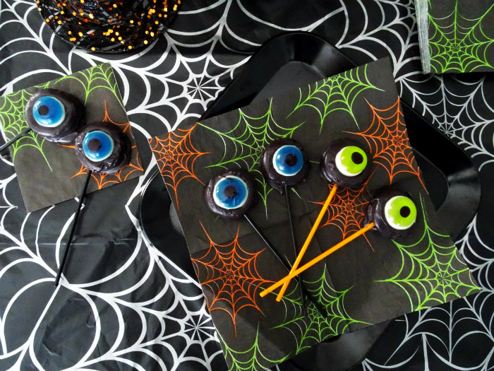 How to Make Easy Halloween Monster Eye Cookie Pops