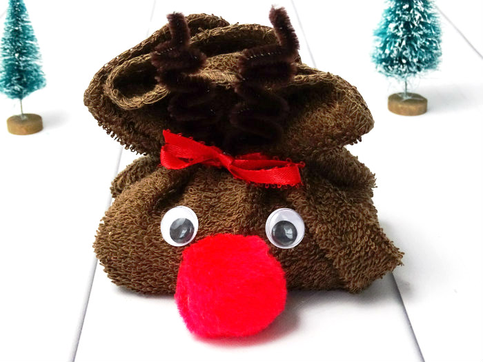 DIY Washcloth Reindeer Christmas Gift