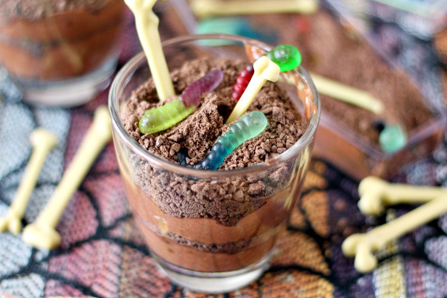 Dirt and Worm Chocolate Pudding